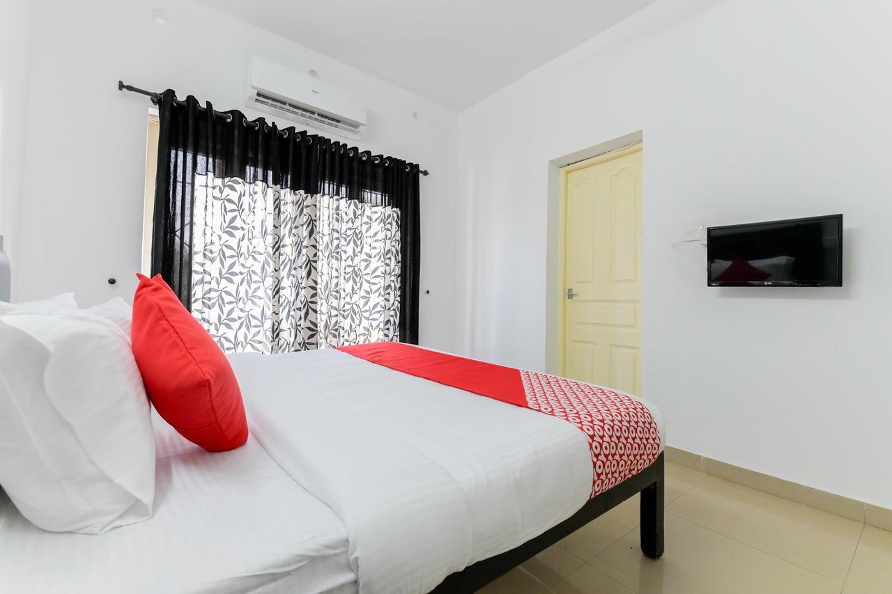 Oyo 11891 Amare Beach Resorts Alappuzha Exterior photo